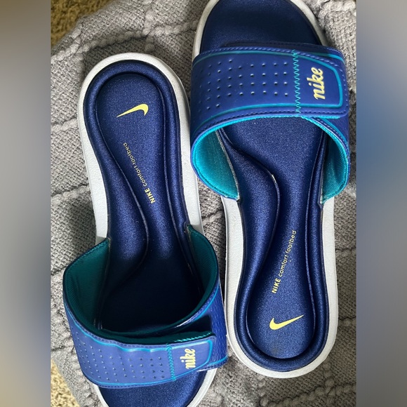 Nike Comfort Footbed Sandals Women's 10 Slide Slip On Beach Pool - Picture 1 of 5